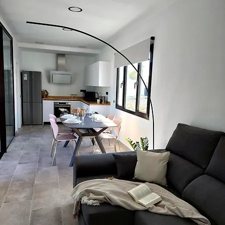 Mana Ecoretreat Bed & Breakfast Las Brenas