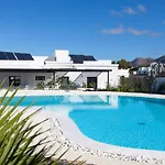 Mana Ecoretreat לינה וארוחת בוקר Las Breñas